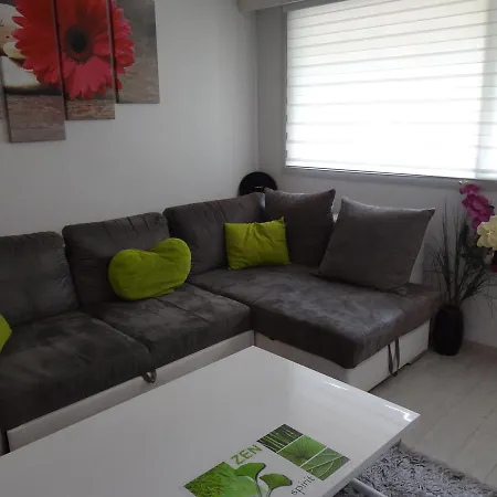 Appartement Cannes Festivals Vacances Studio 28M2 Le Surcouf
